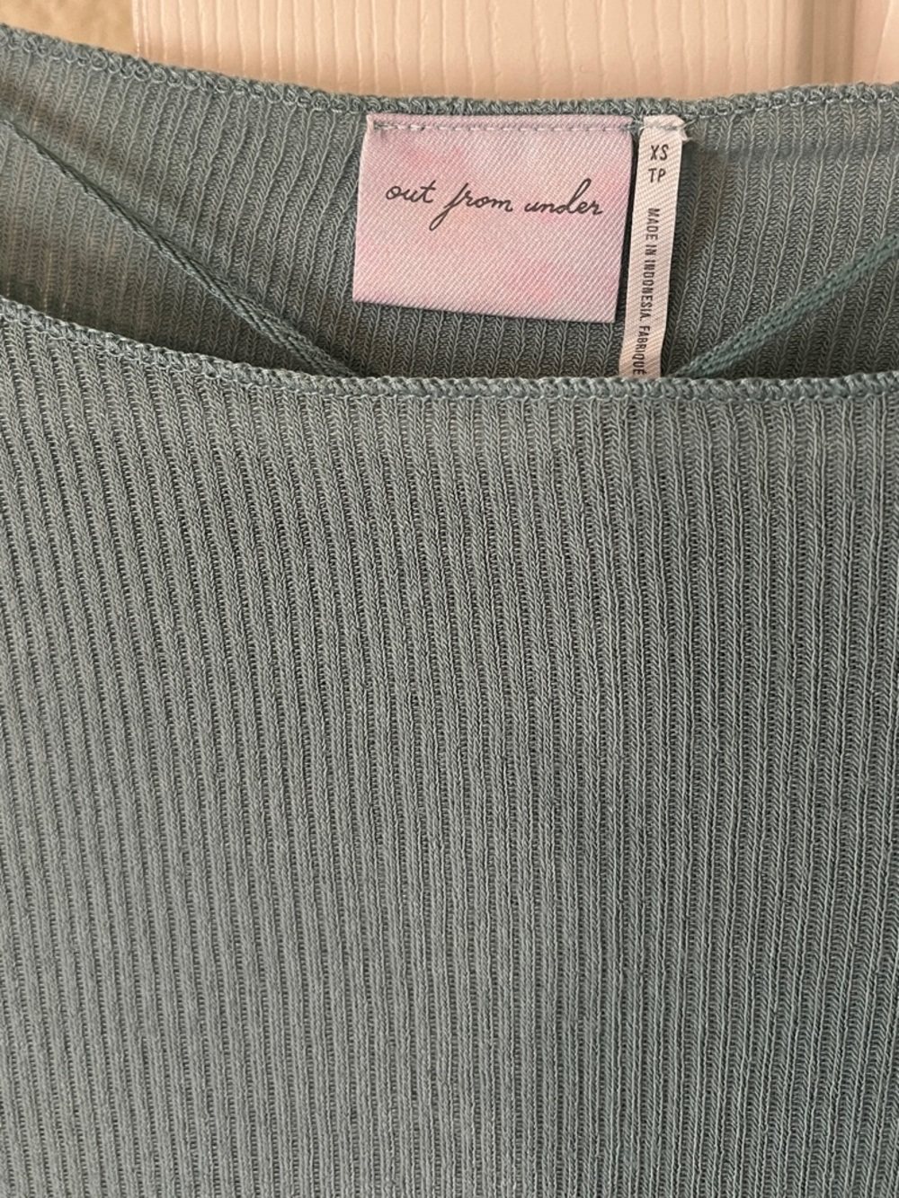 Long-Sleeve Ribbed Boatneck Top - Picture 3 of 6